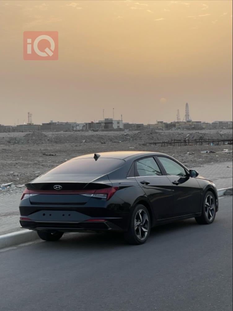 هیوندای ئەلەنترا